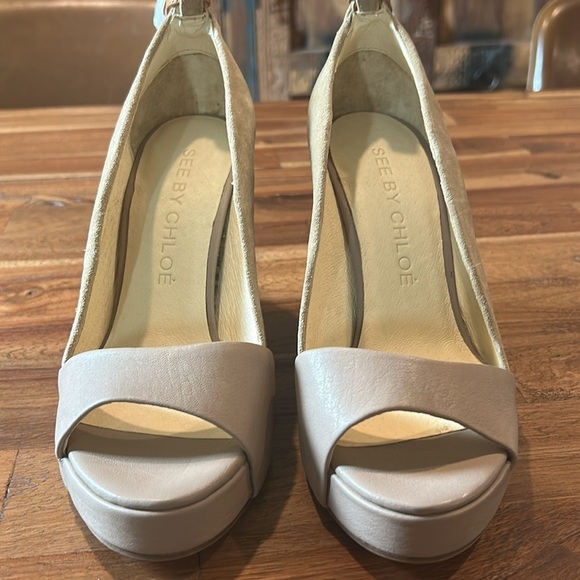 See By Chloe Elegant Tan Wedge Sandals 
Size 38 - Picture 6 of 9